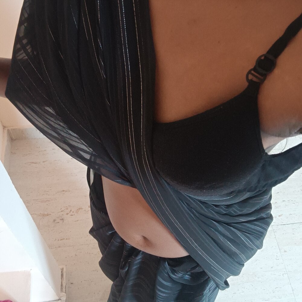 yourpriyanka00 Chatroom