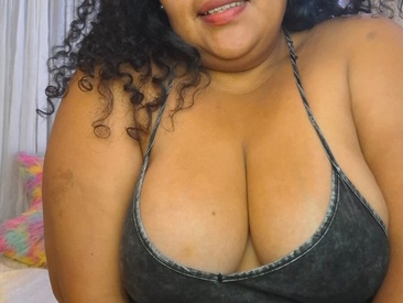 yvonne-jlove's Live Webcam yvonne-jlove