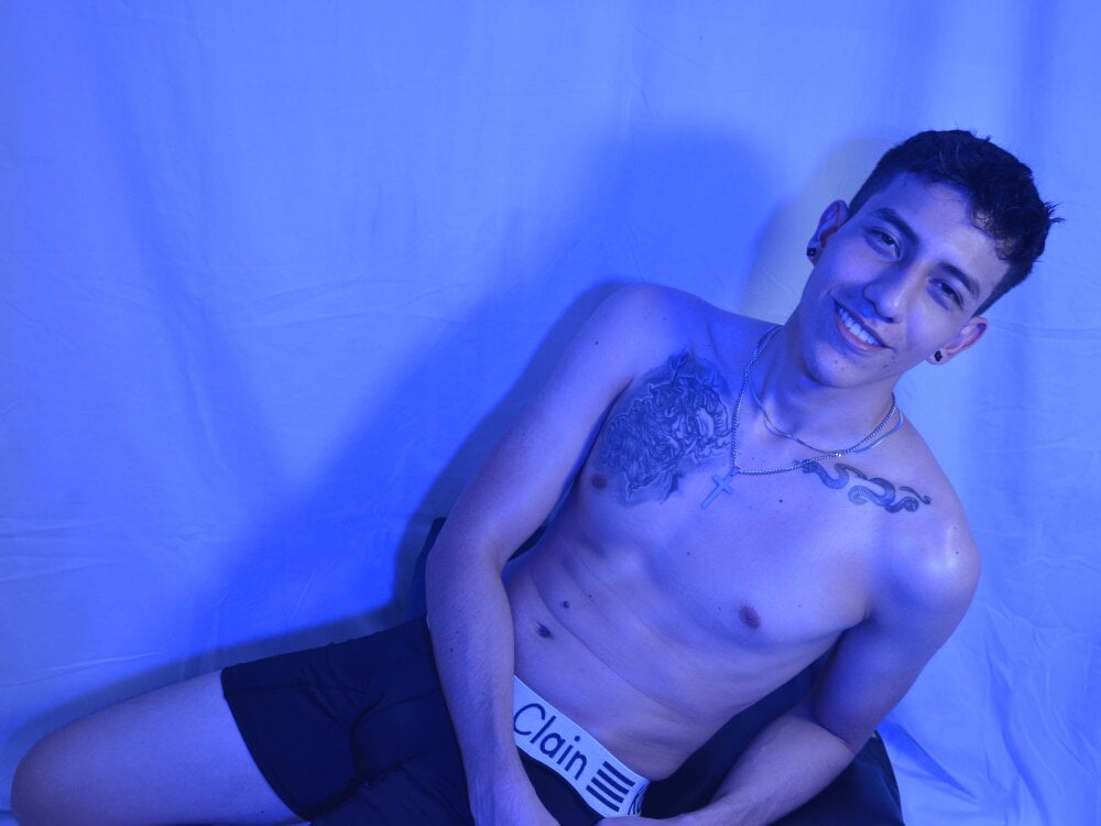 zairon_rouge Chatroom
