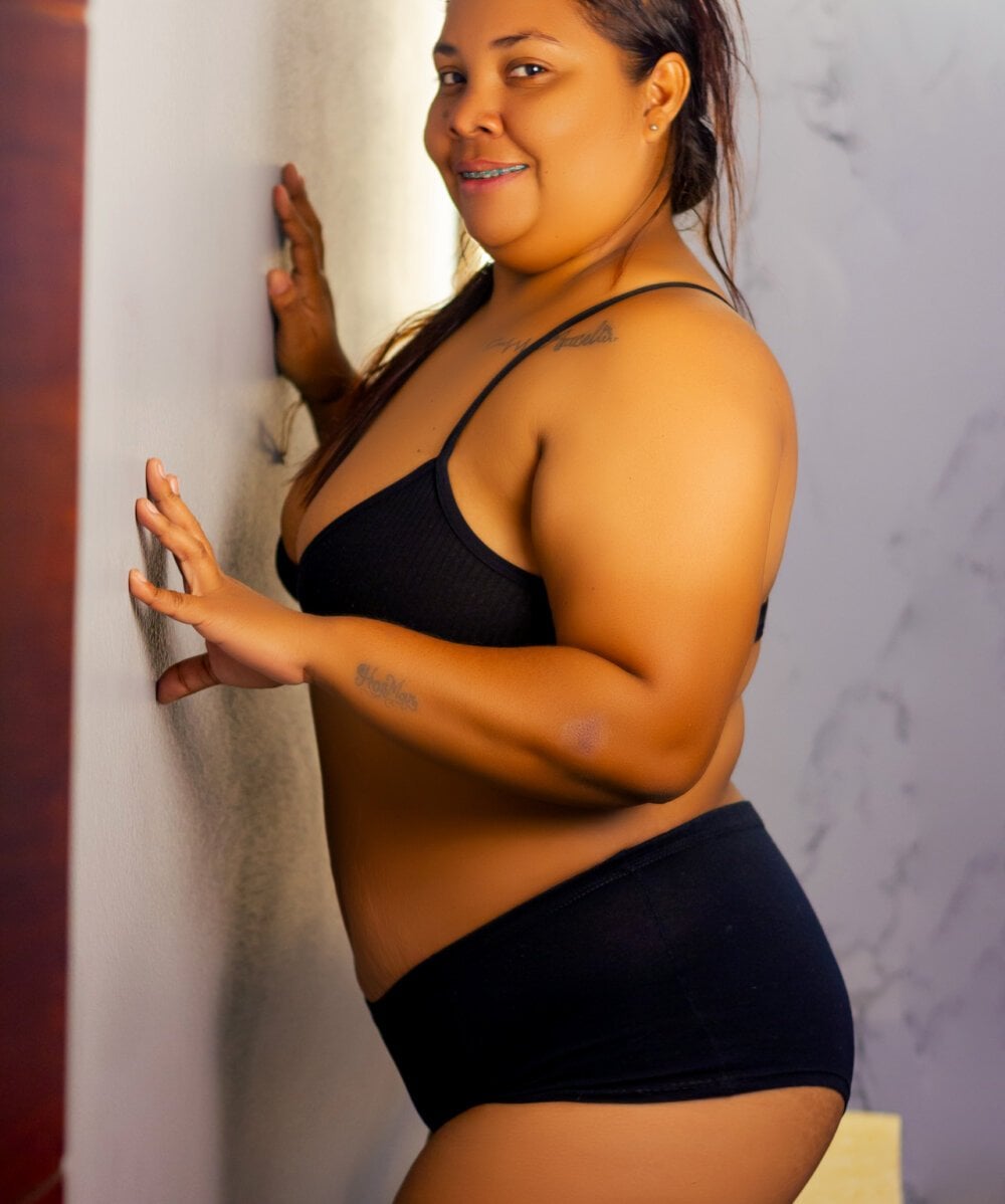 zamarahotcl Chatroom