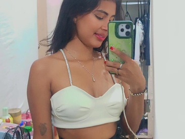 zoe-sw33t