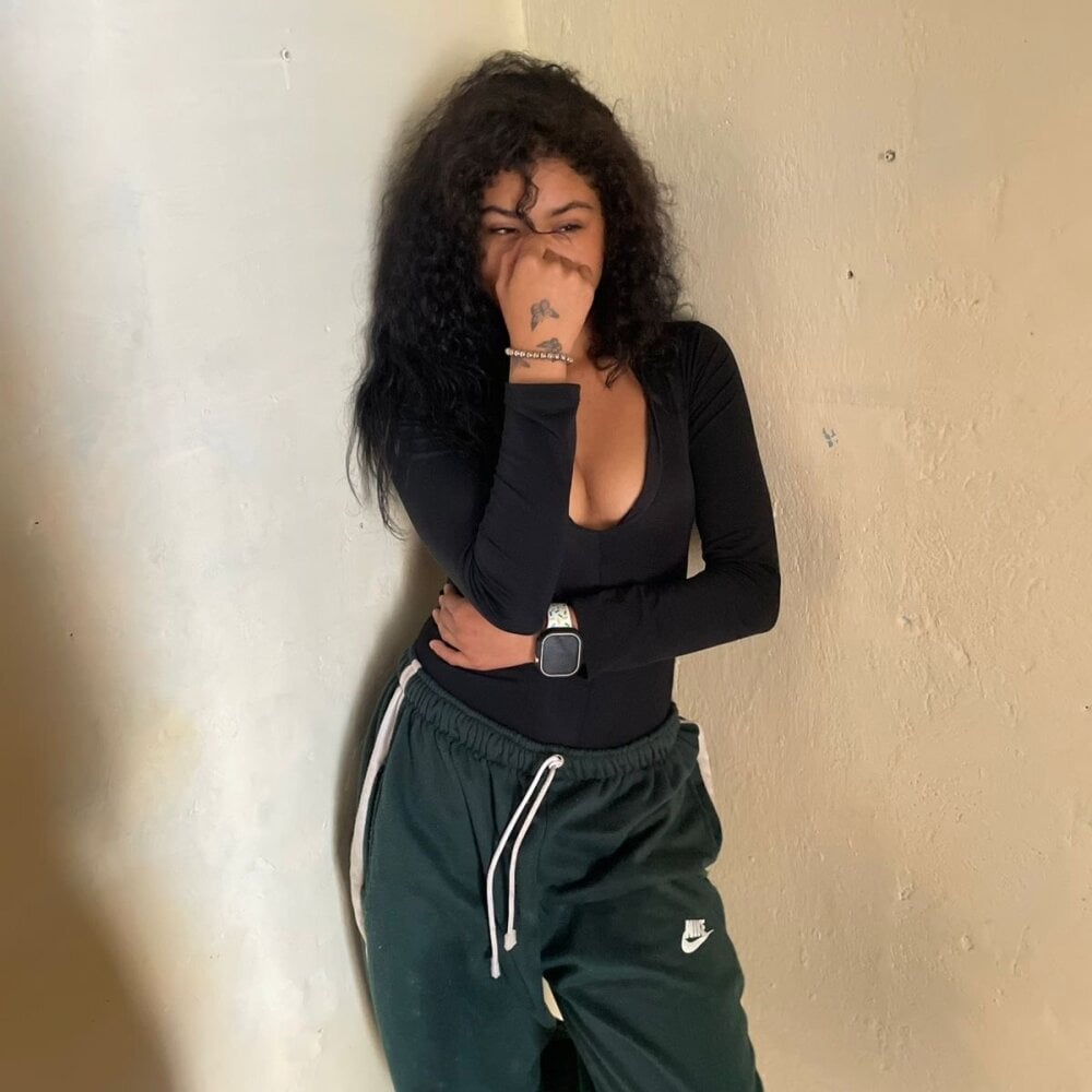 zoee__gray Chatroom
