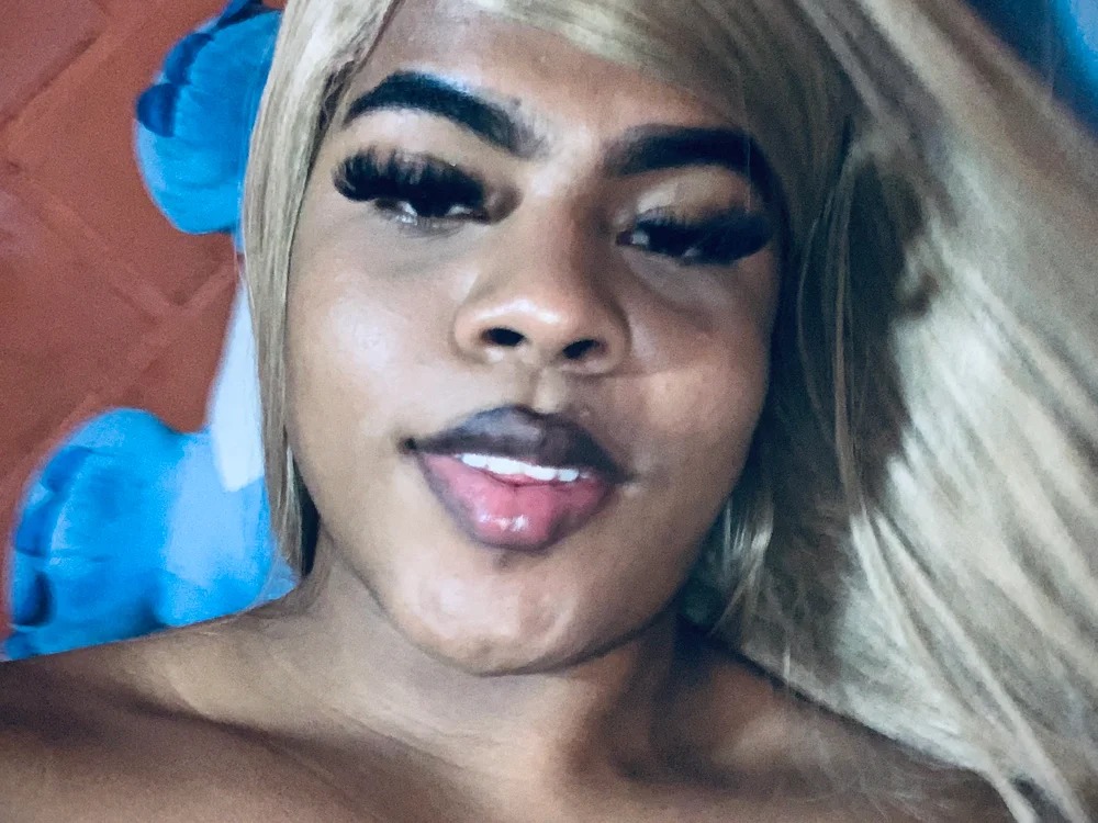 zoee_rose Chatroom